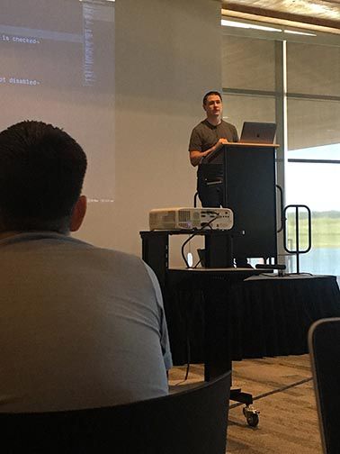 Eric Saupe presents Creating a super-fast frontend with the power of StimulusJS